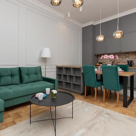Warszawa Ochota Modern Apartment For Families By Noclegi Renters Exteriör bild